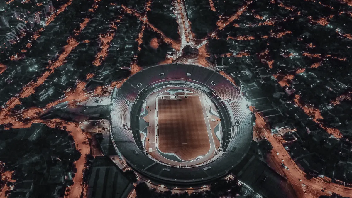 Drone shot before the Metalic Drone LUT