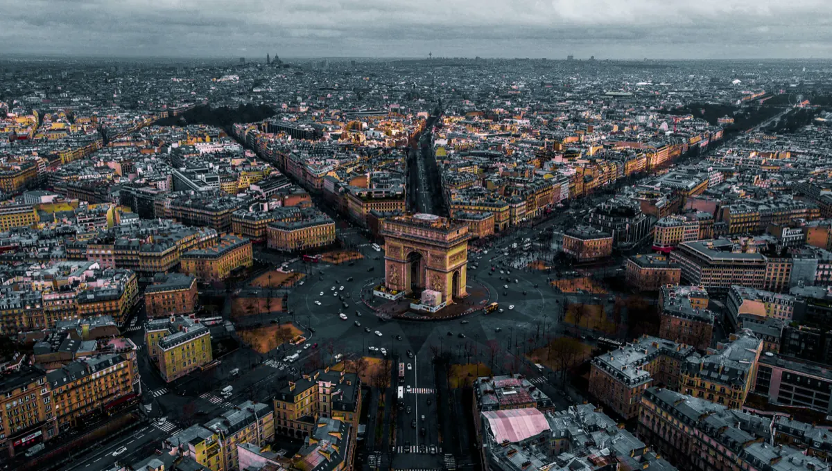 The same drone shot graded with the Metropolitan LUT